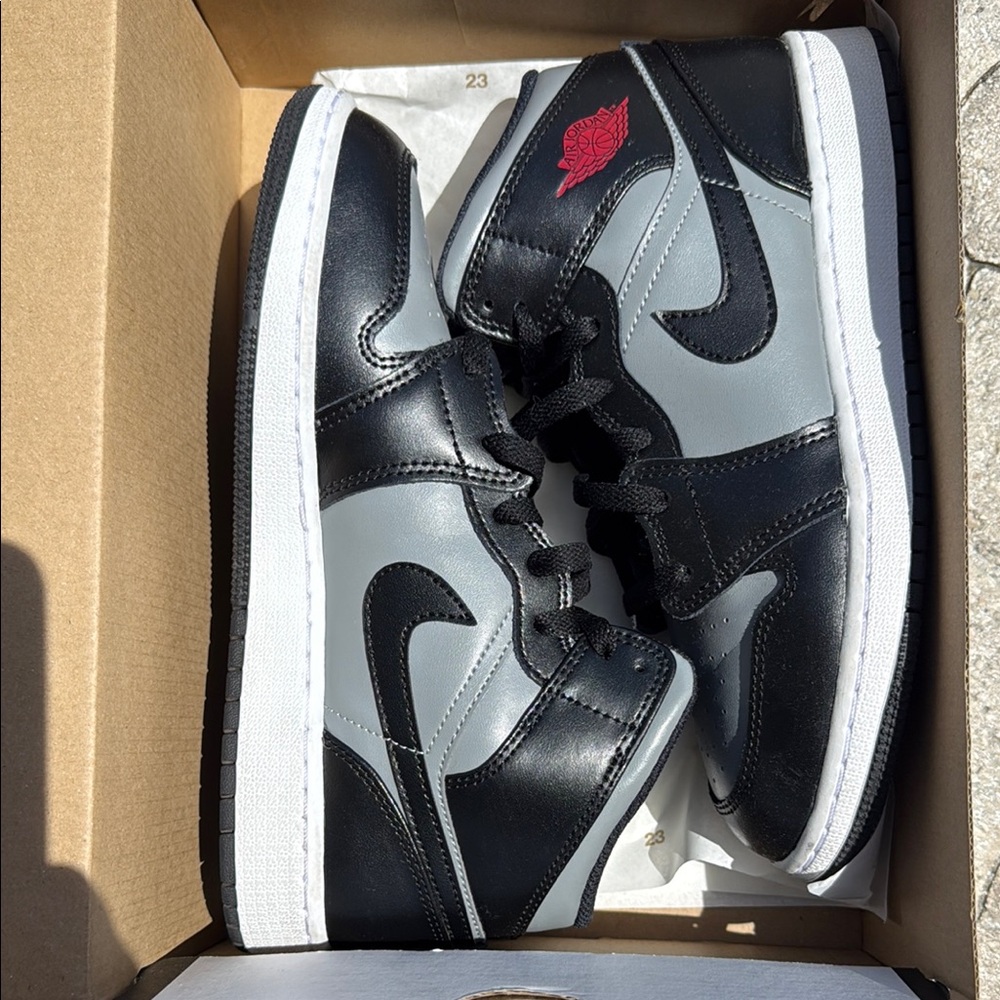 Air Jordan Kids Sneakers MID Black and Gray